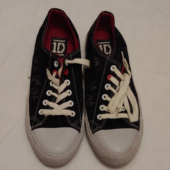 One Direction Sneakers - Picture 1 of 1